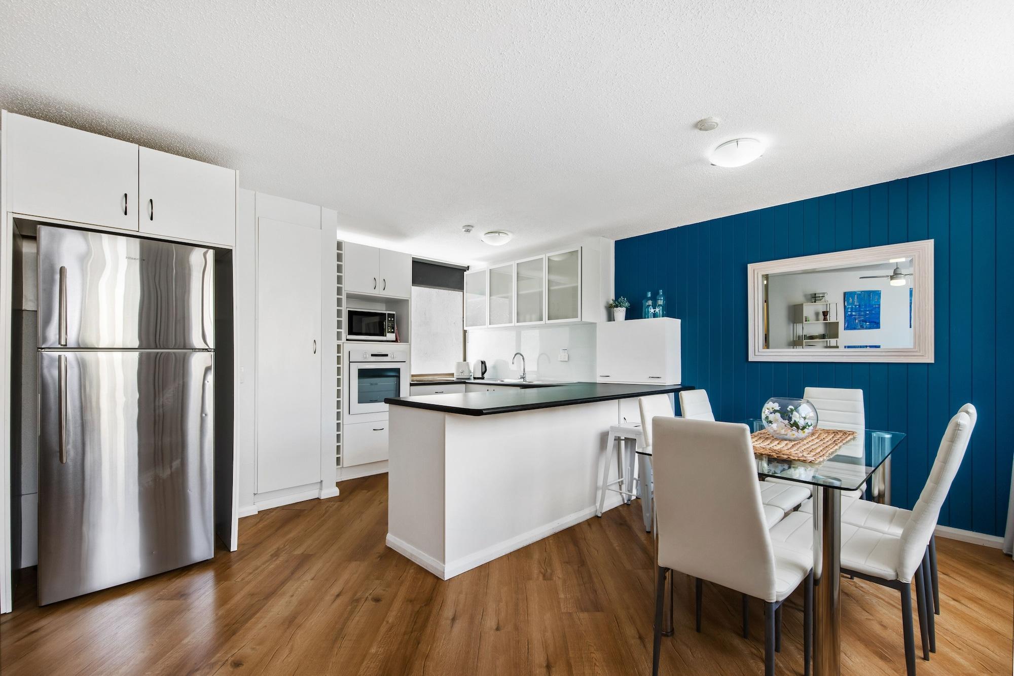 Mylos Holiday Apartments Alexandra Headland Exterior photo