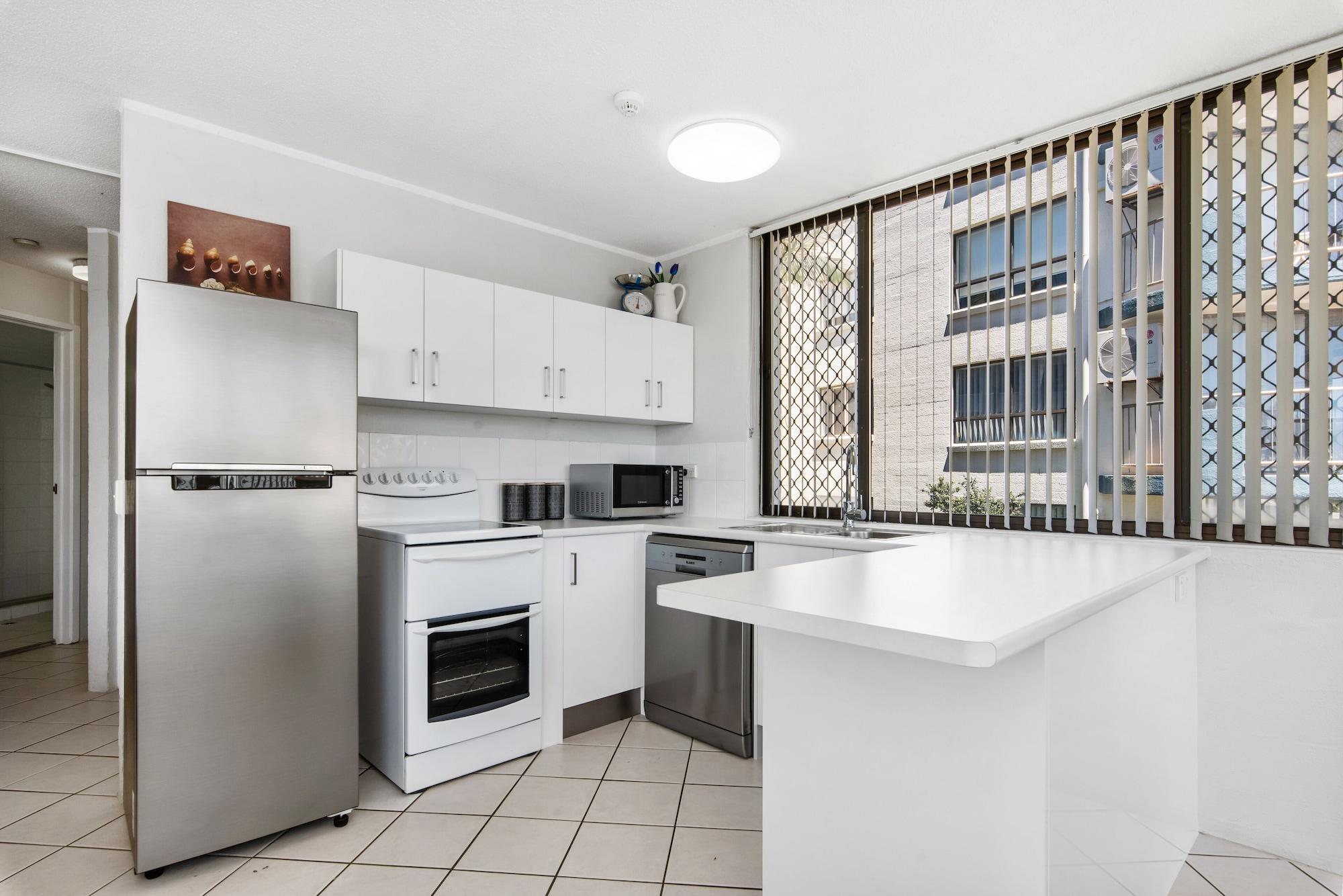 Mylos Holiday Apartments Alexandra Headland Exterior photo