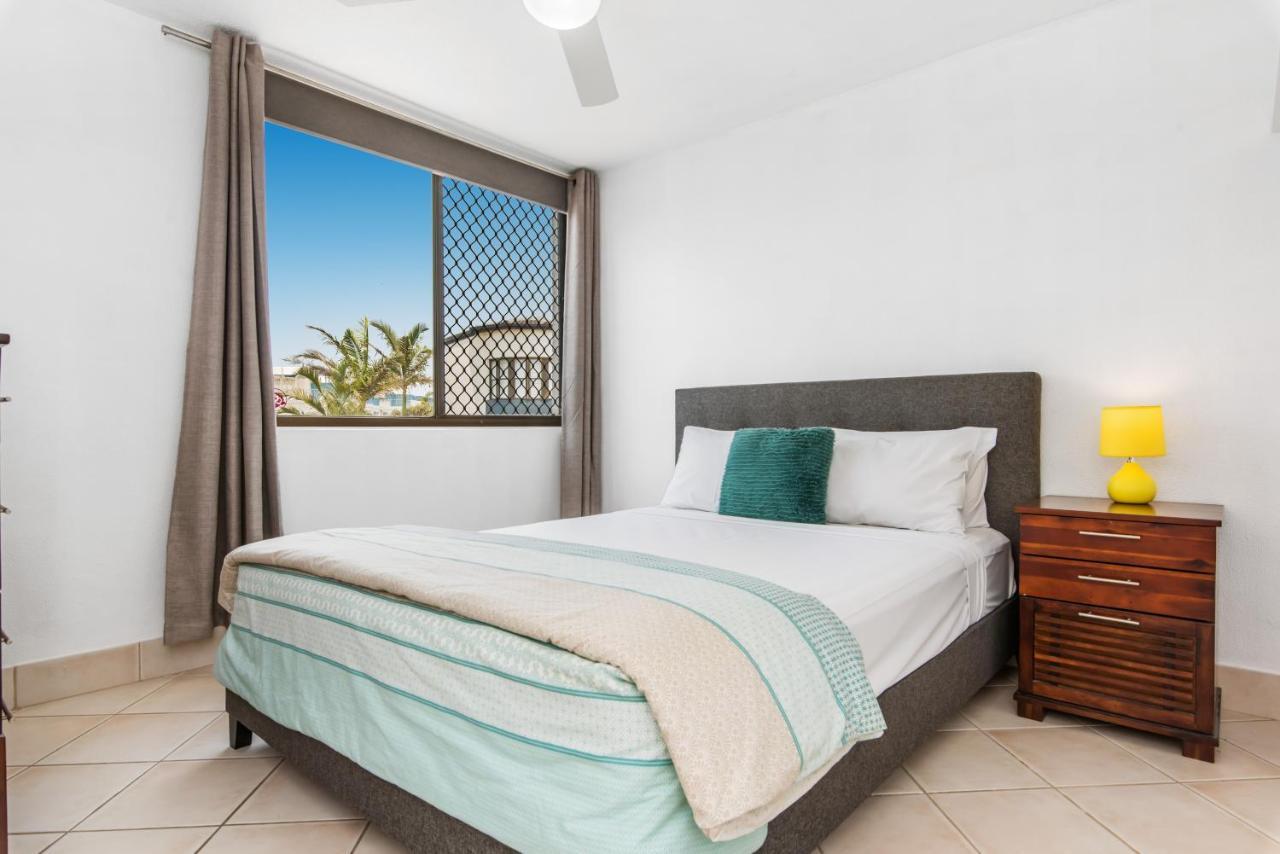 Mylos Holiday Apartments Alexandra Headland Exterior photo